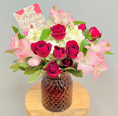 Lovestruck from Bakanas Florist & Gifts, flower shop in Marlton, NJ Lovestruck from Bakanas Florist & Gifts, flower shop in Marlton, NJ