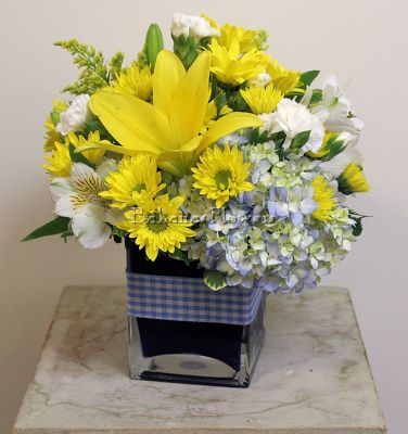 welcome baby flower arrangements