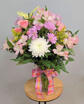 Sweet Thoughts Vase from Bakanas Florist & Gifts, flower shop in Marlton, NJ Sweet Thoughts Vase from Bakanas Florist & Gifts, flower shop in Marlton, NJ